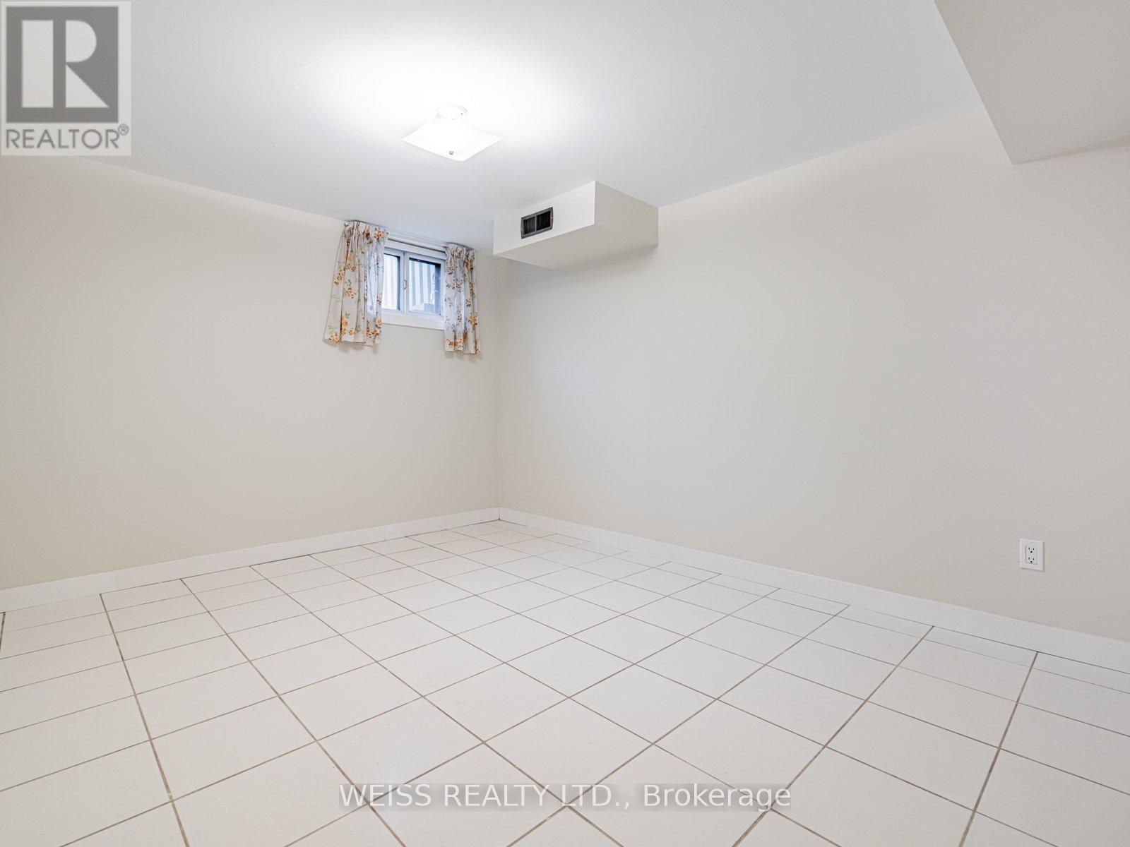 56 Ranee Avenue, Toronto, Ontario  M6A 1M9 - Photo 25 - C12474443