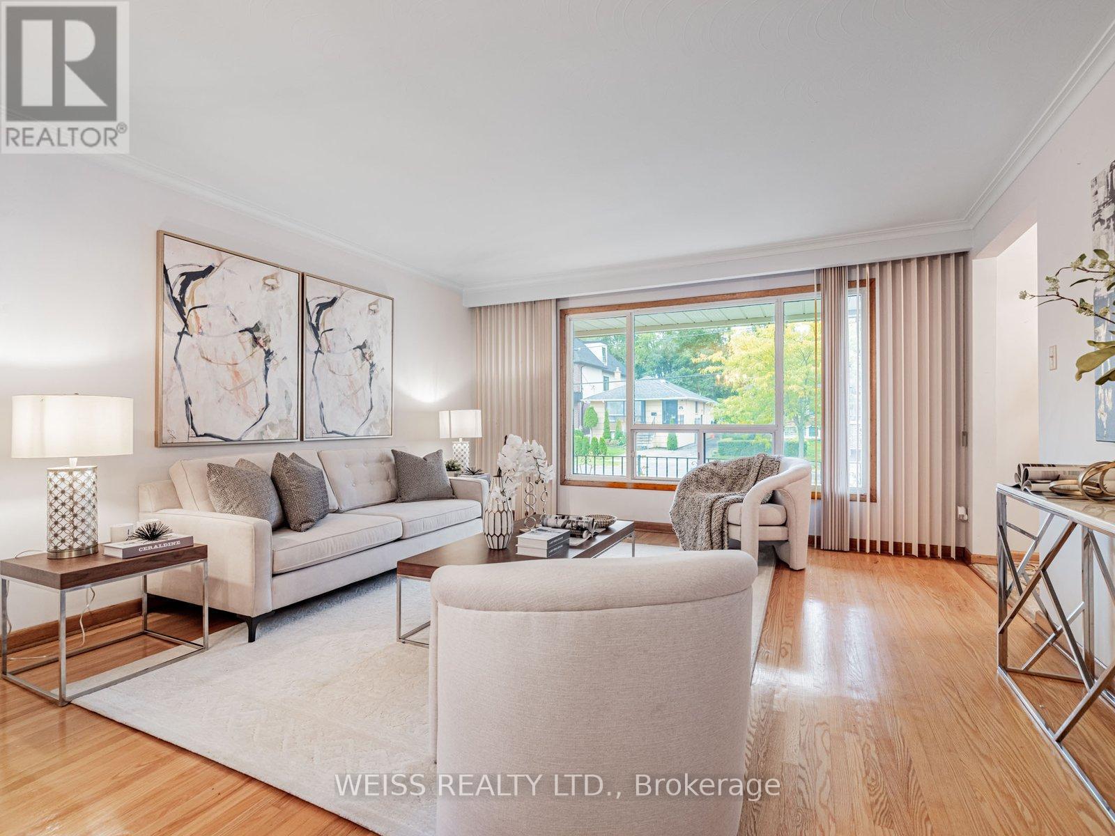 56 Ranee Avenue, Toronto, Ontario  M6A 1M9 - Photo 7 - C12474443