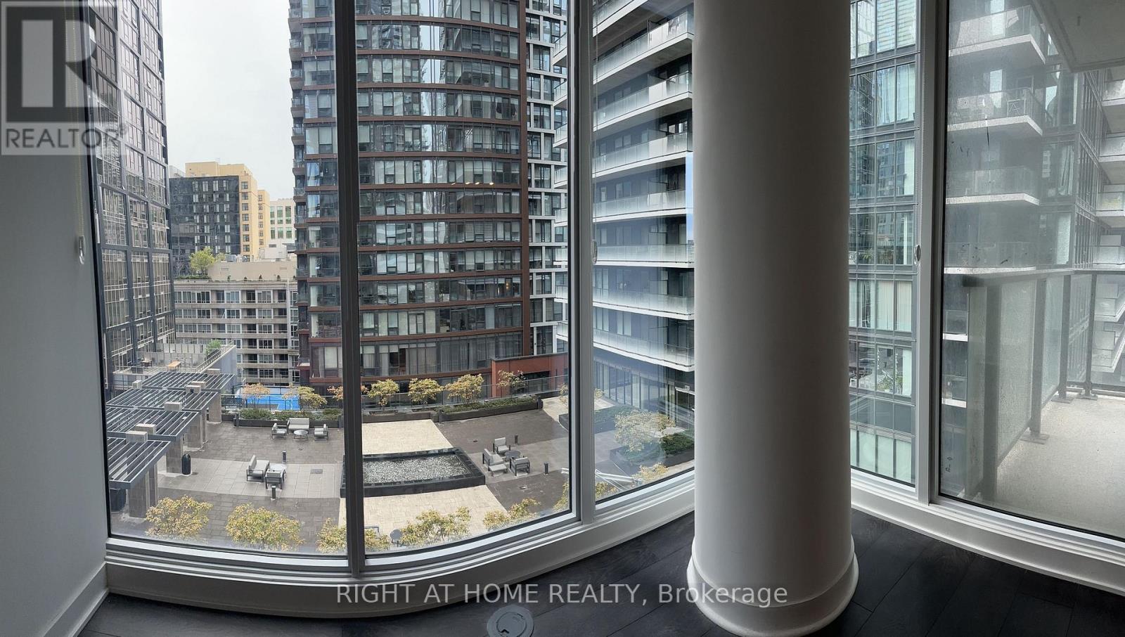 1202 - 125 Blue Jays Way, Toronto, Ontario  M5V 0N5 - Photo 10 - C12474447