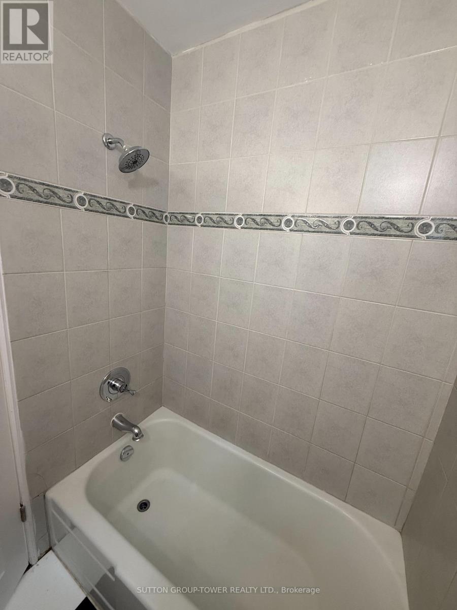 598 Oakwood Avenue, Toronto, Ontario  M6E 2X8 - Photo 13 - C12474448