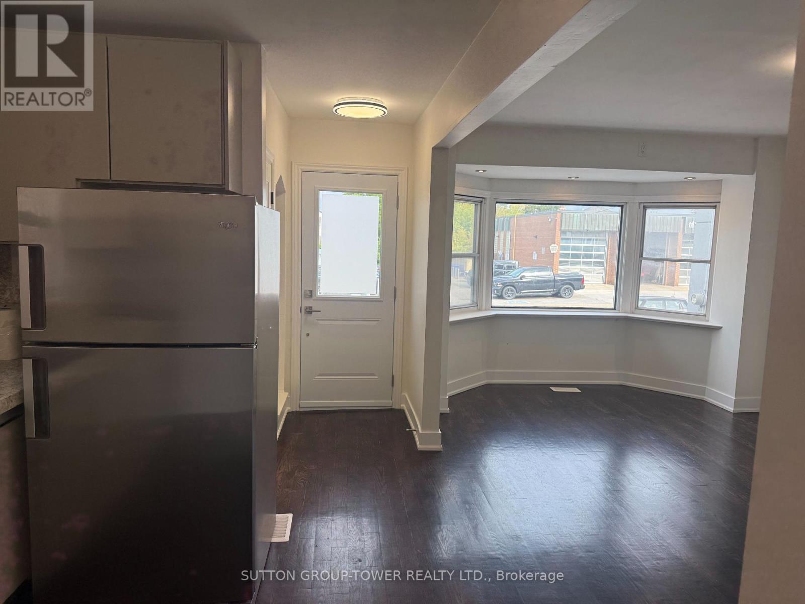 598 Oakwood Avenue, Toronto, Ontario  M6E 2X8 - Photo 4 - C12474448