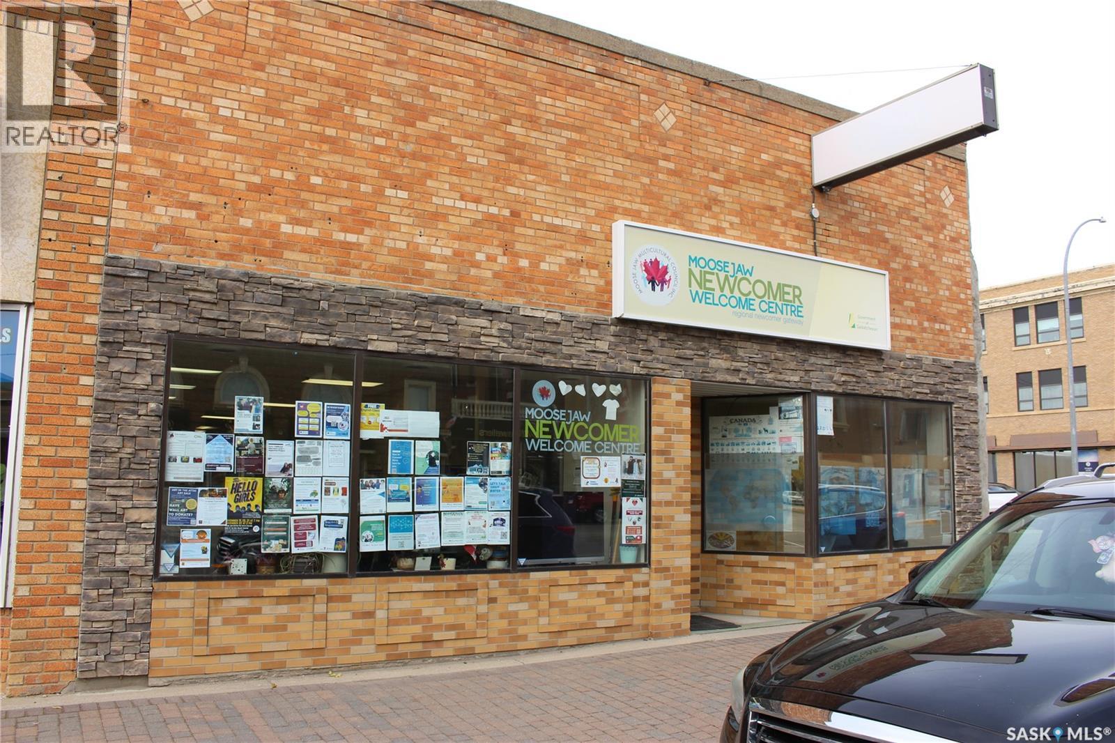 432 Main Street N, Moose Jaw, Saskatchewan  S6H 3K2 - Photo 1 - SK021356