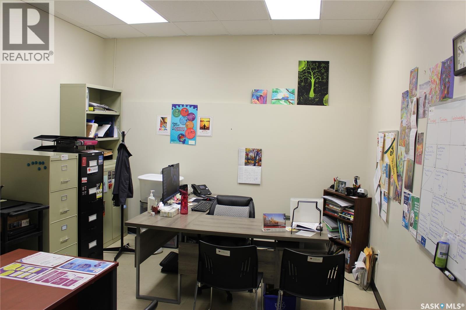 432 Main Street N, Moose Jaw, Saskatchewan  S6H 3K2 - Photo 10 - SK021356