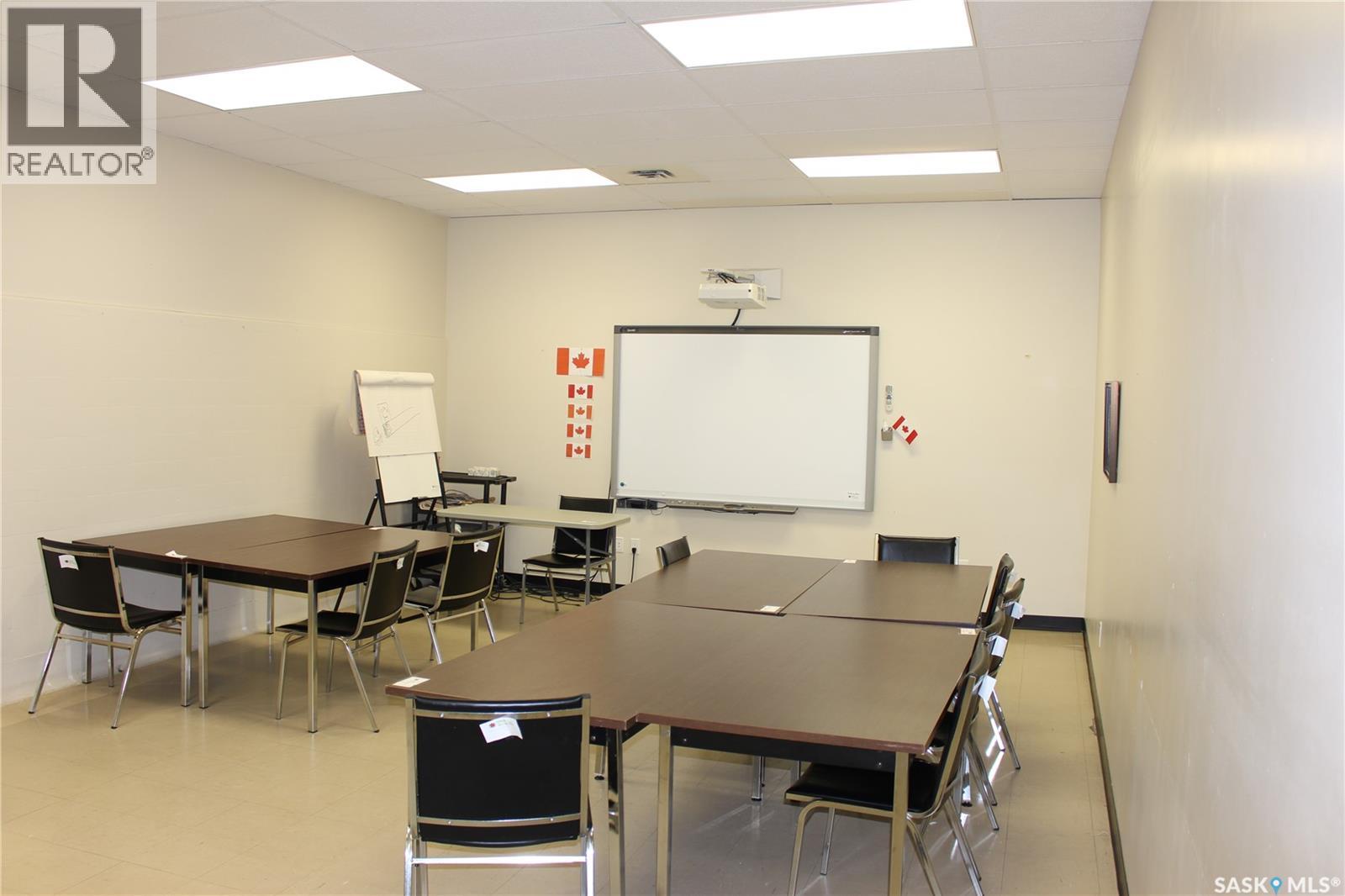 432 Main Street N, Moose Jaw, Saskatchewan  S6H 3K2 - Photo 12 - SK021356