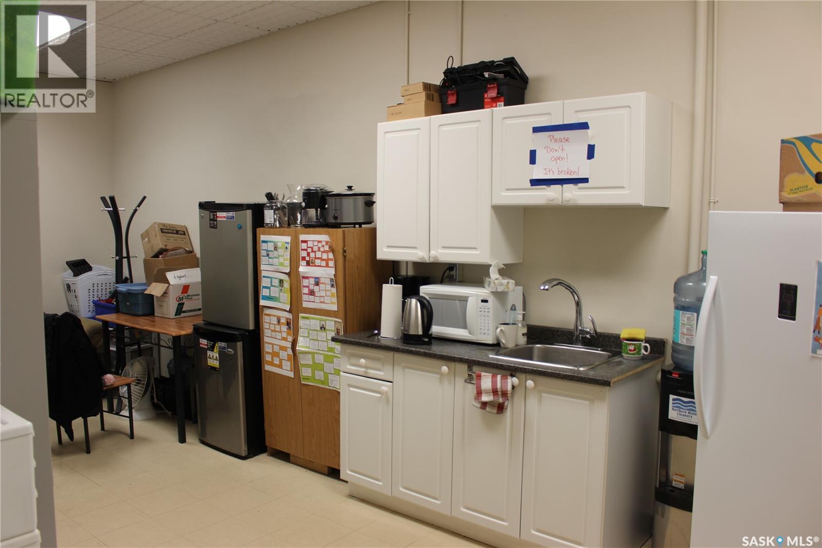 432 Main Street N, Moose Jaw, Saskatchewan  S6H 3K2 - Photo 16 - SK021356