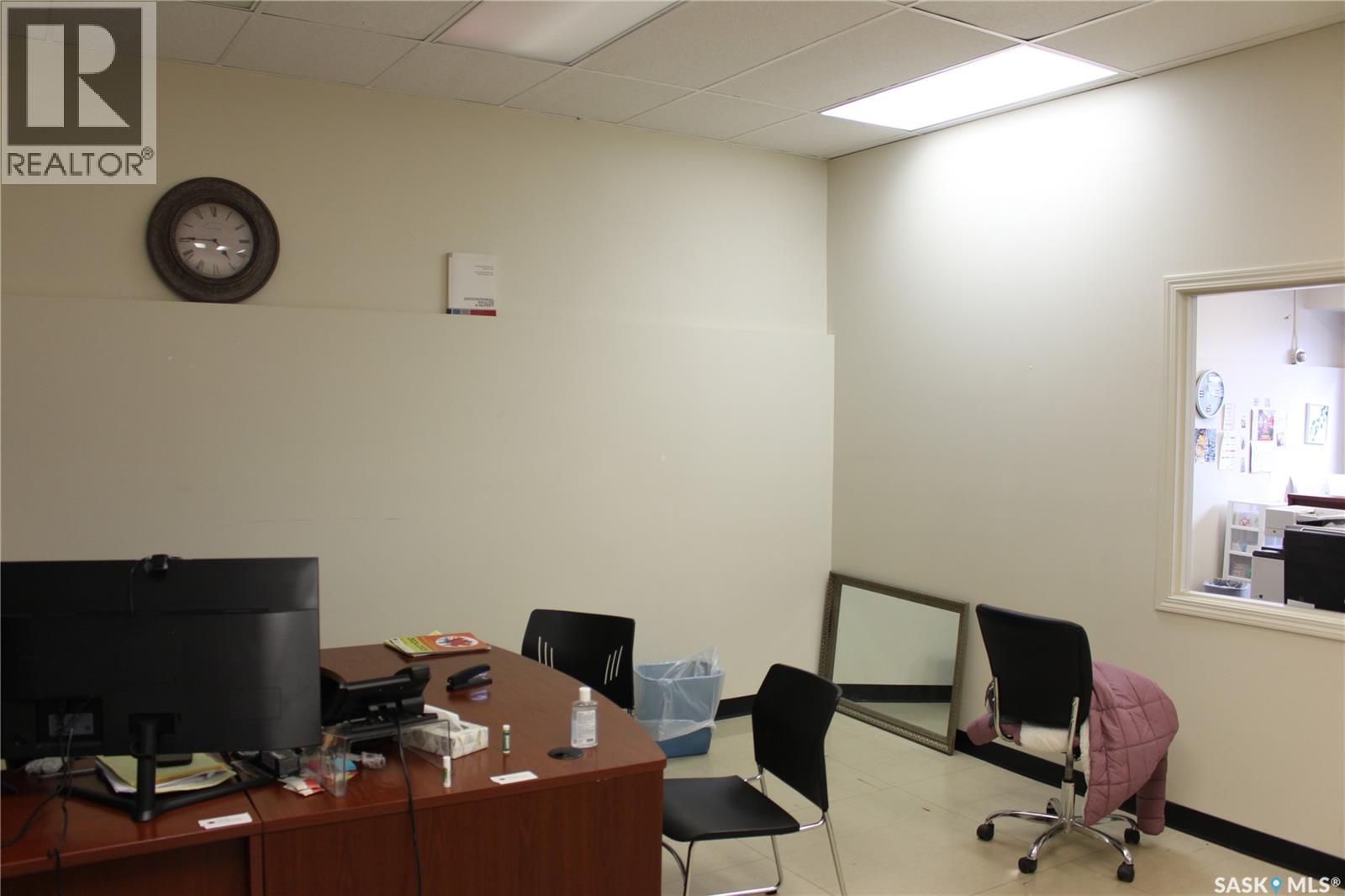 432 Main Street N, Moose Jaw, Saskatchewan  S6H 3K2 - Photo 8 - SK021356