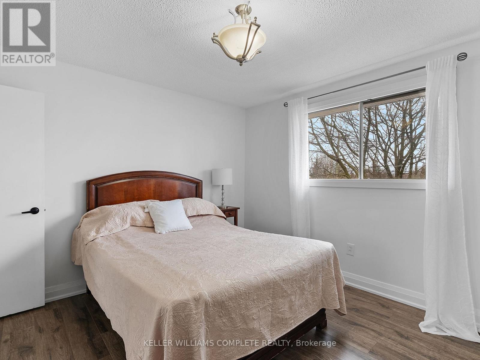 102 Dundee Drive, Haldimand, Ontario  N3W 1J8 - Photo 30 - X12474322