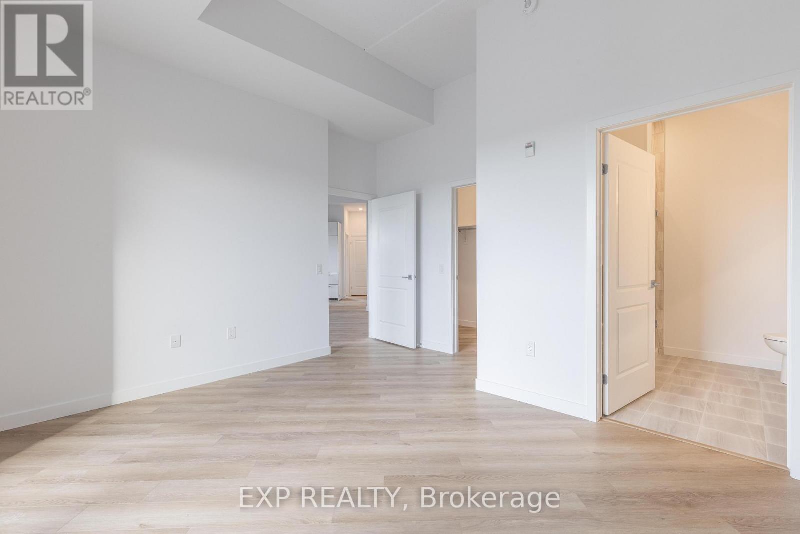 405 - 7549b Kalar Road, Niagara Falls, Ontario  L2H 2Y6 - Photo 15 - X12474337