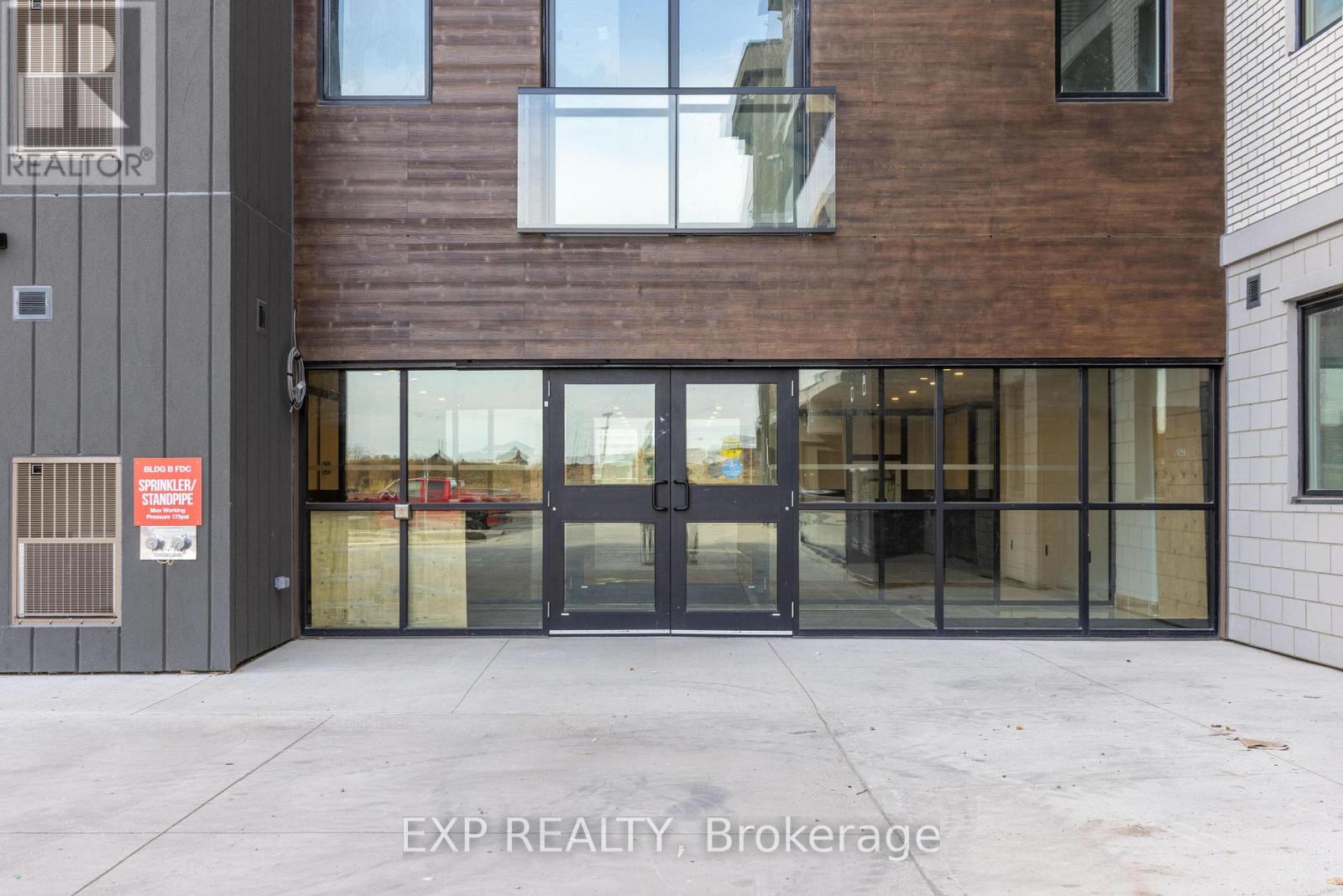 405 - 7549b Kalar Road, Niagara Falls, Ontario  L2H 2Y6 - Photo 6 - X12474337