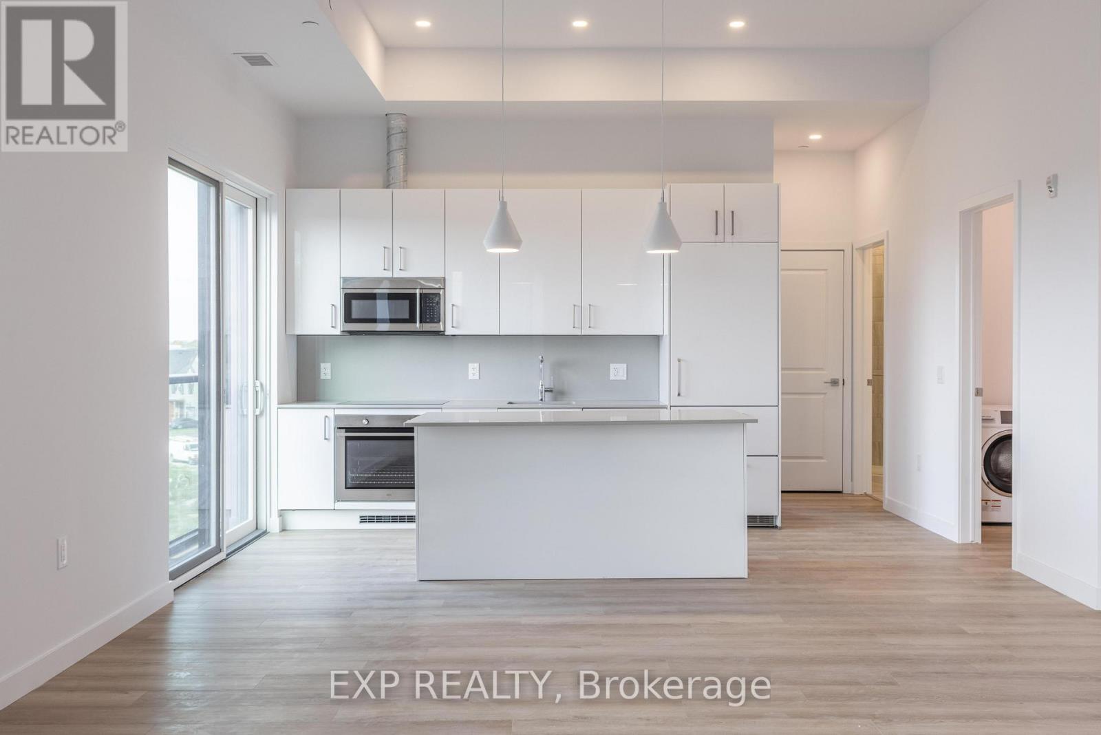405 - 7549b Kalar Road, Niagara Falls, Ontario  L2H 2Y6 - Photo 8 - X12474337