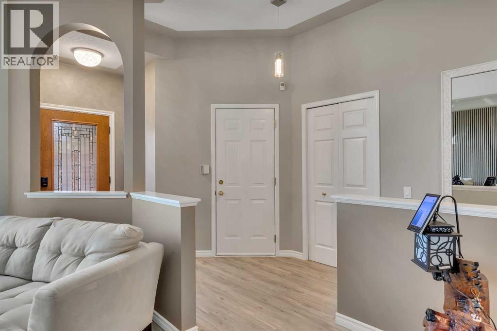 188 Citadel Park Nw, Calgary, Alberta  T3G 3X9 - Photo 5 - A2265606