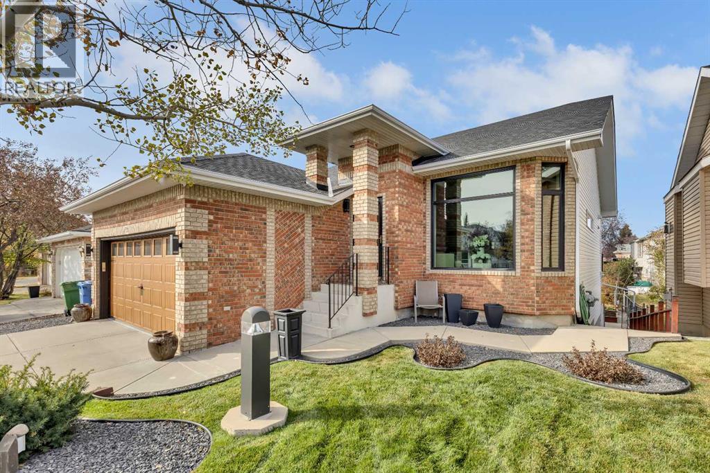 188 Citadel Park Nw, Calgary, Alberta  T3G 3X9 - Photo 2 - A2265606