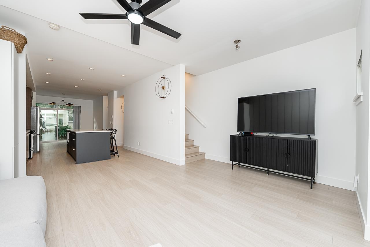 26 9989 E Barnston Drive, Surrey, British Columbia  V4N 6N3 - Photo 11 - R3060553