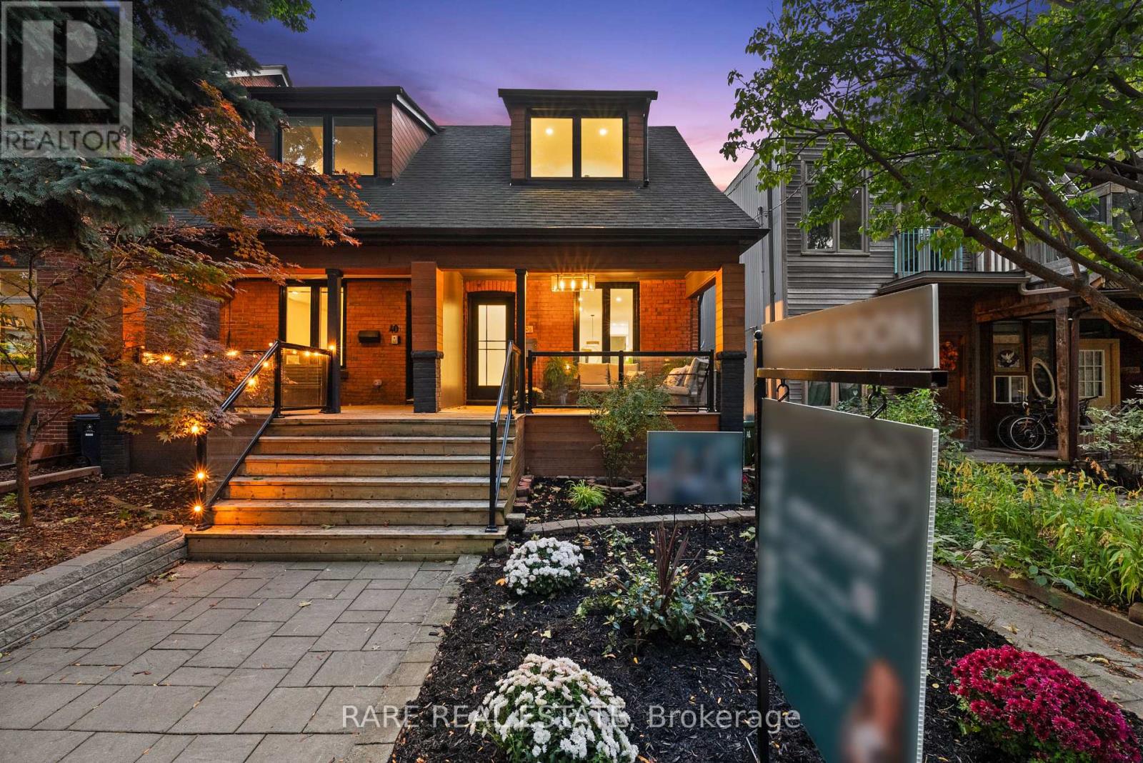40 1/2 MORSE STREET N, Toronto, Ontario