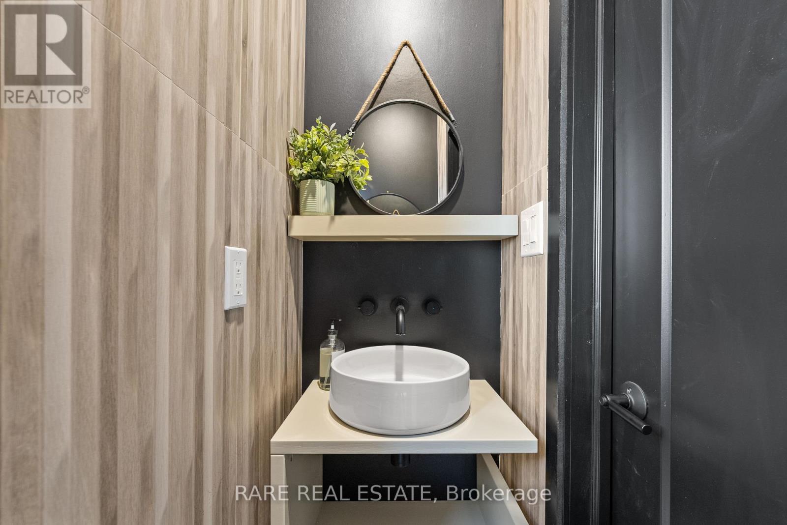 40 1/2 Morse Street N, Toronto, Ontario  M4M 2P6 - Photo 14 - E12474383