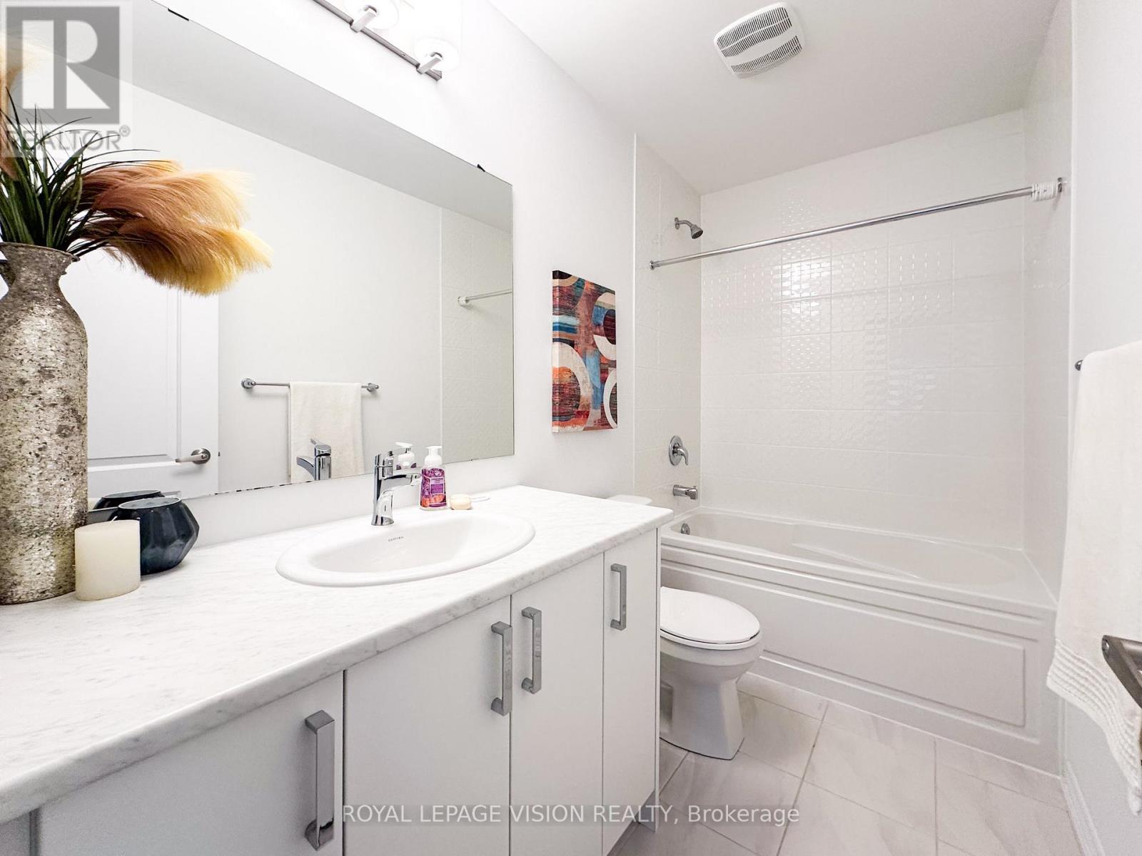 21 Sorbara Way, Whitby, Ontario  L1M 0M4 - Photo 13 - E12474410
