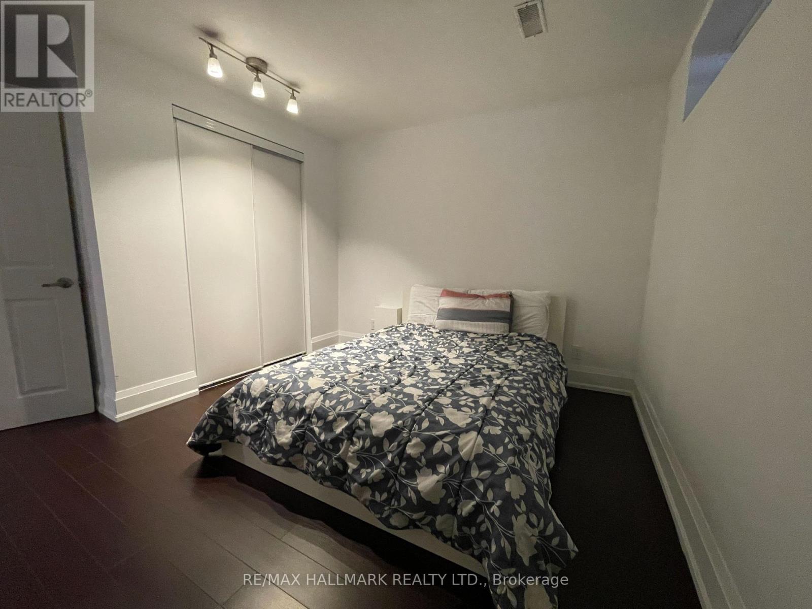 Bsmt - 759 Coxwell Avenue, Toronto, Ontario  M4C 3C5 - Photo 12 - E12474437