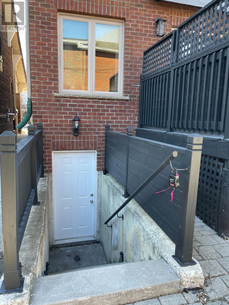 Bsmt - 759 Coxwell Avenue, Toronto, Ontario  M4C 3C5 - Photo 14 - E12474437