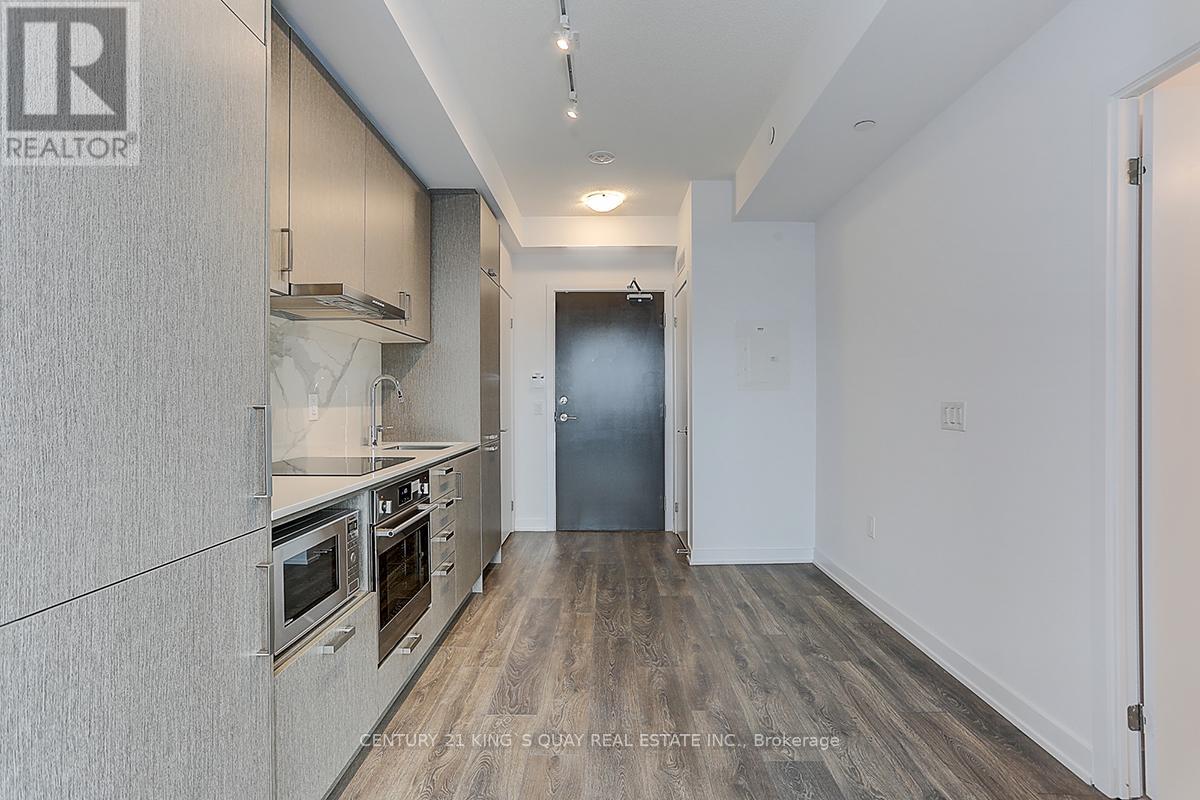 601 - 60 Honeycrisp Crescent, Vaughan, Ontario  L4K 0N5 - Photo 17 - N12474371
