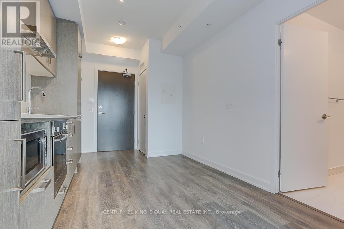 601 - 60 Honeycrisp Crescent, Vaughan, Ontario  L4K 0N5 - Photo 18 - N12474371
