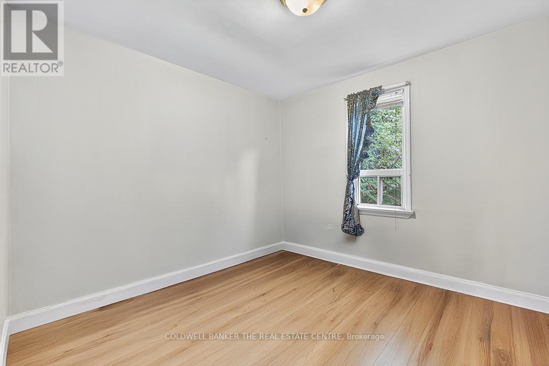 275 Maple Street, Newmarket, Ontario  L3Y 3K1 - Photo 14 - N12474421