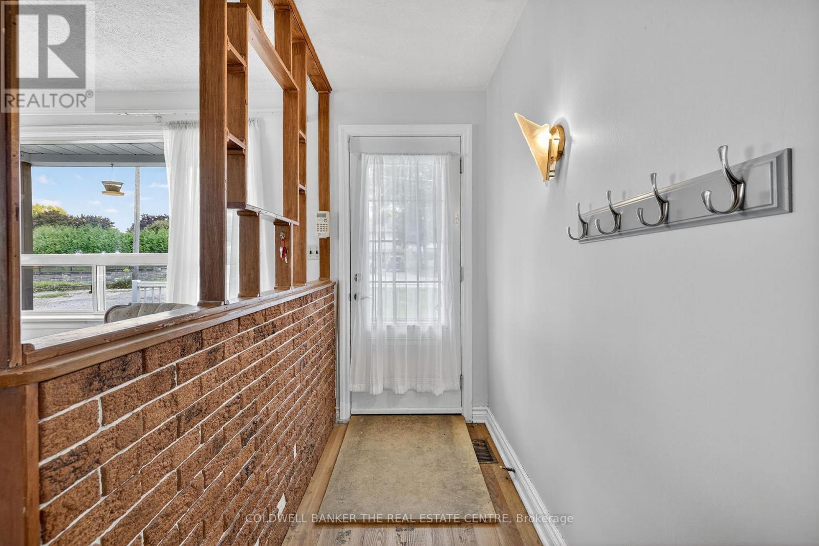 275 Maple Street, Newmarket, Ontario  L3Y 3K1 - Photo 3 - N12474421