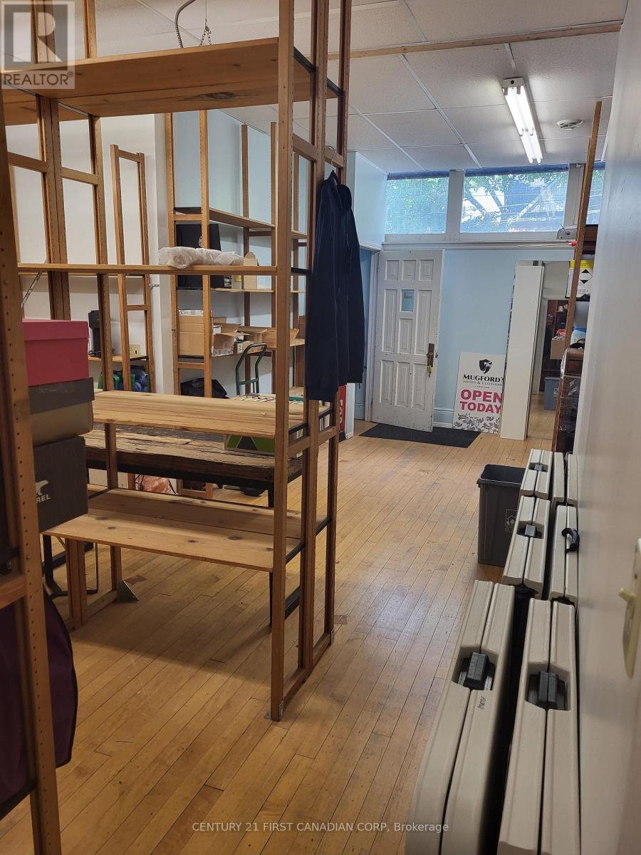 429 Talbot Street, St. Thomas, Ontario N5P 1C1 - Photo 9 - X12466365