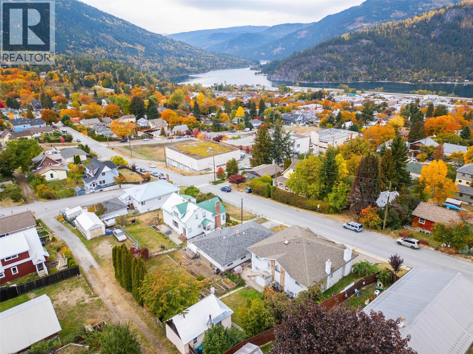 714 Robson Street, Nelson, British Columbia  V1L 5B1 - Photo 2 - 10366376