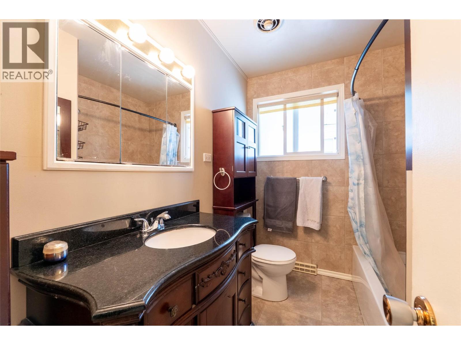 714 Robson Street, Nelson, British Columbia  V1L 5B1 - Photo 21 - 10366376