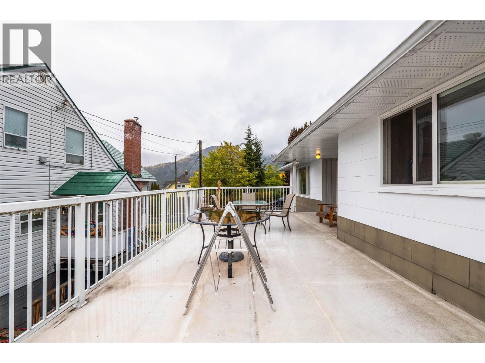 714 Robson Street, Nelson, British Columbia  V1L 5B1 - Photo 40 - 10366376