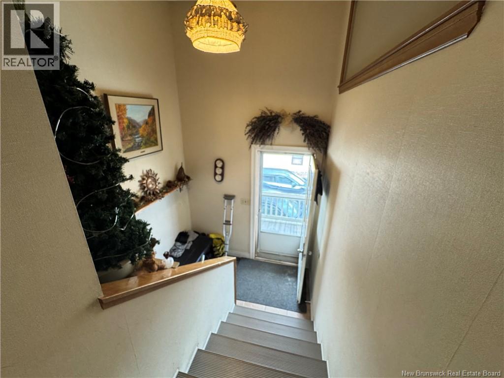 777 Everard H. Daigle Boulevard, Grand-Sault/grand Falls, New Brunswick  E3Z 3C6 - Photo 6 - NB128693