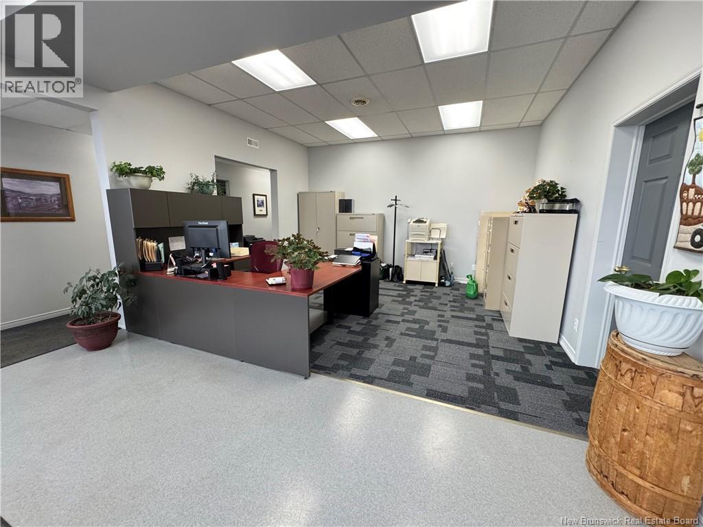 777 Everard H. Daigle Boulevard, Grand-Sault/grand Falls, New Brunswick  E3Z 3C6 - Photo 21 - NB128693