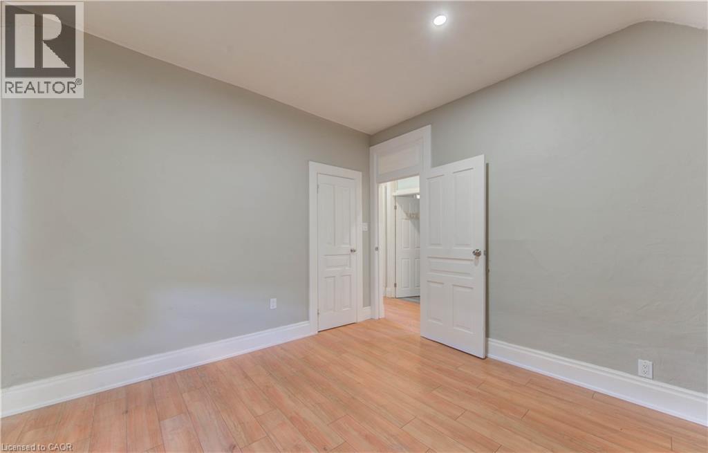138 Courtland Avenue E, Kitchener, Ontario  N2G 2V1 - Photo 13 - 40765796