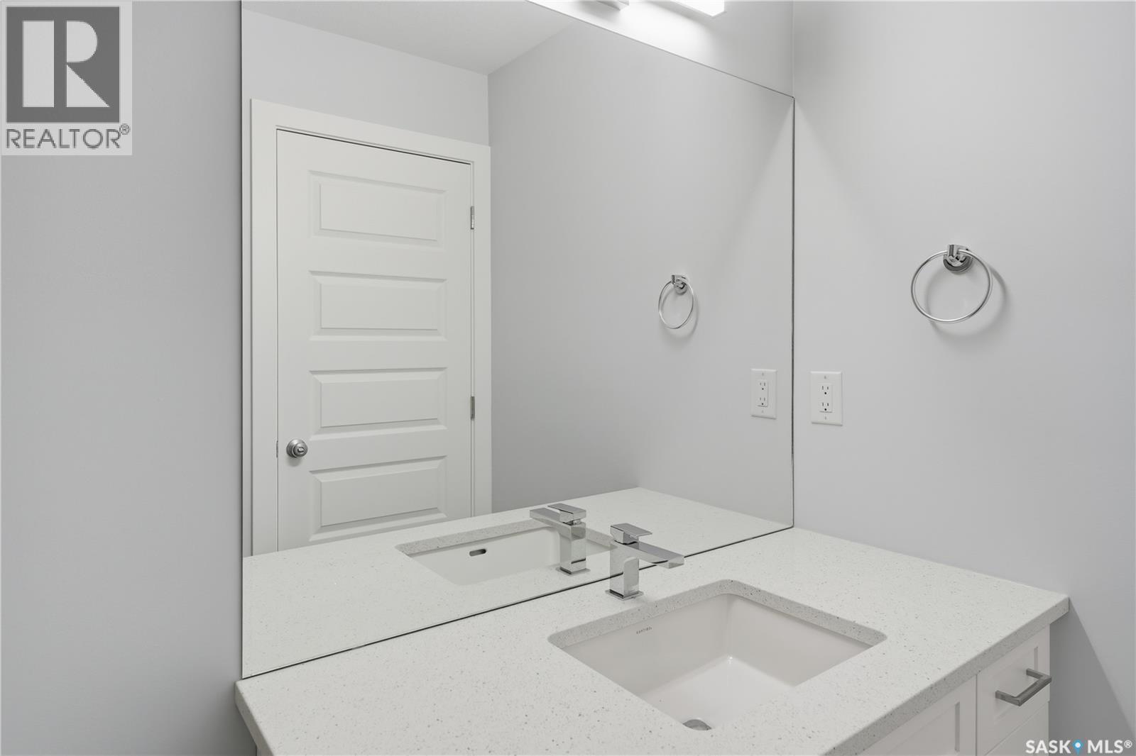 3157 Green Turtle Road, Regina, Saskatchewan  S4V 4C5 - Photo 32 - SK021305