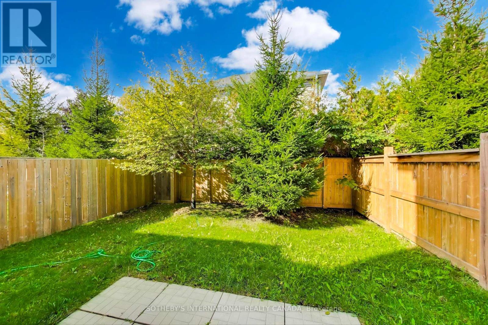 1161 Carnegie Drive, Mississauga, Ontario  L5E 0A6 - Photo 28 - W12474373