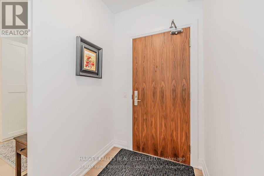501 - 2025 Maria Street, Burlington, Ontario  L7R 0E9 - Photo 4 - W12474381