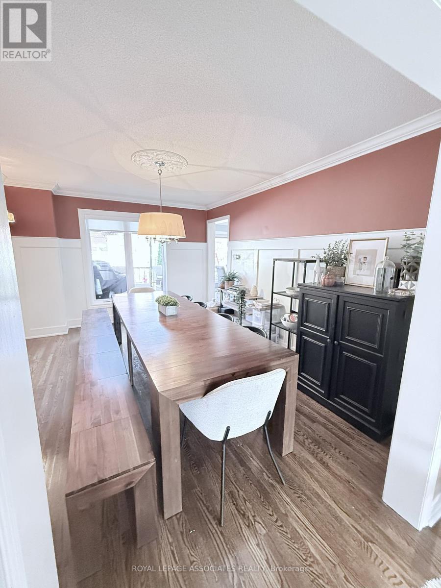 17 Leeward Drive, Brampton, Ontario  L6S 5V6 - Photo 12 - W12474424