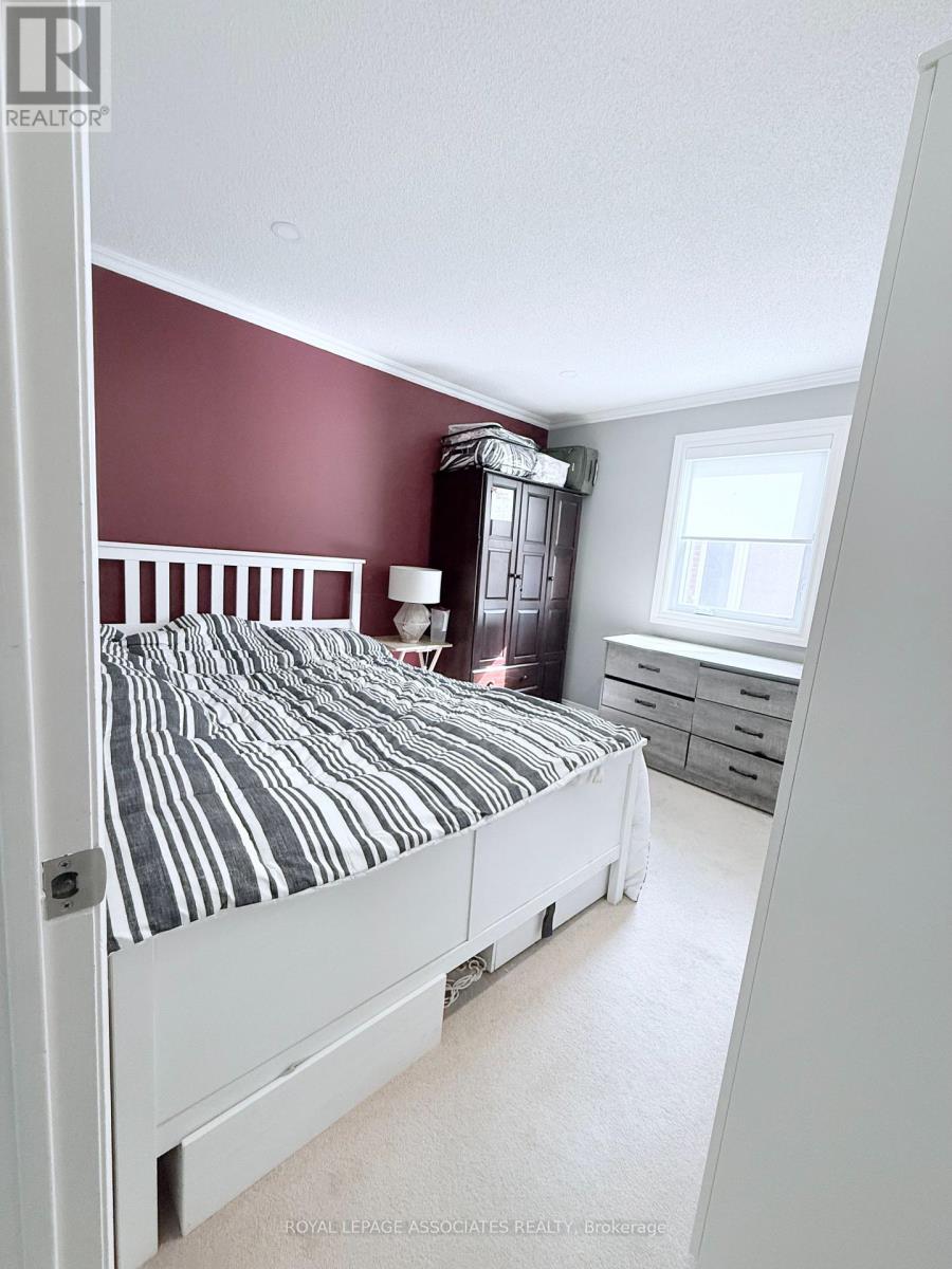 17 Leeward Drive, Brampton, Ontario  L6S 5V6 - Photo 21 - W12474424