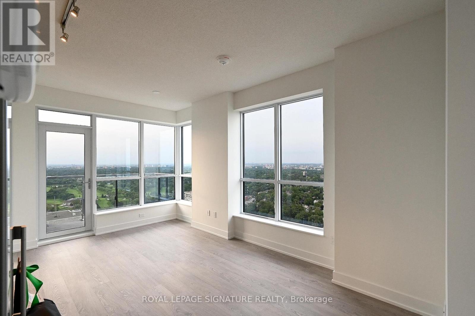 4304 - 7 Mabelle Avenue, Toronto, Ontario  M9A 0C9 - Photo 4 - W12474449