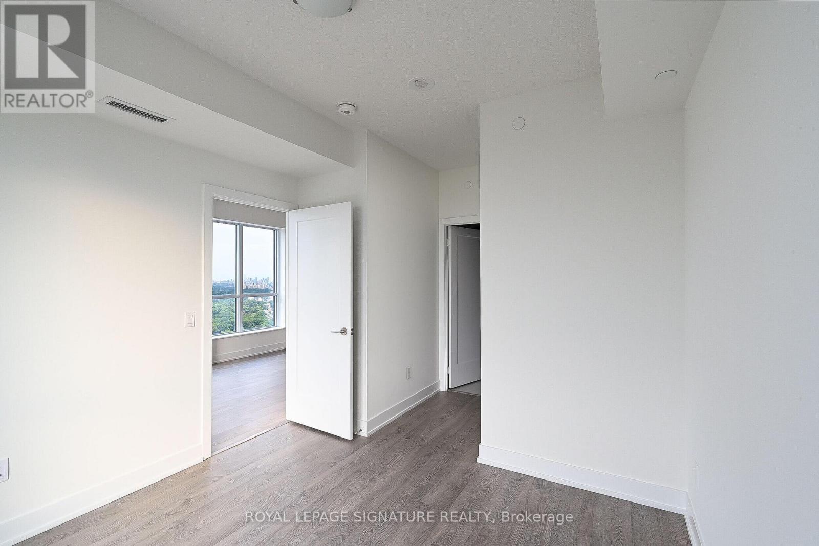 4304 - 7 Mabelle Avenue, Toronto, Ontario  M9A 0C9 - Photo 9 - W12474449