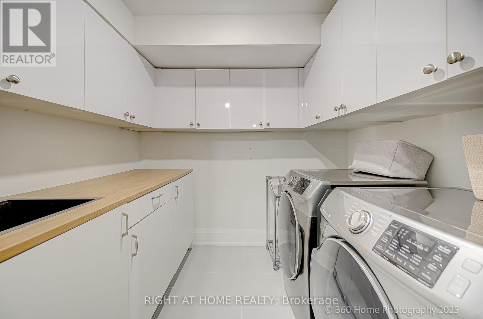 238 Renforth Drive, Toronto, Ontario  M9C 2K9 - Photo 25 - W12474450