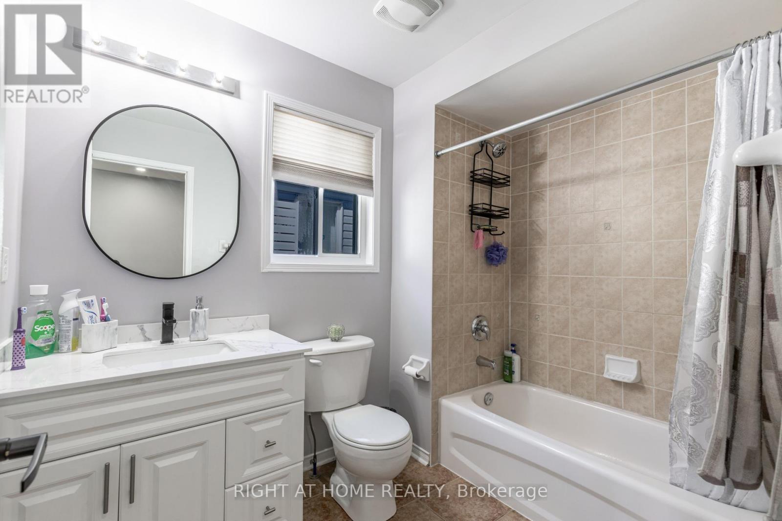 1107 Bonin Crescent, Milton, Ontario  L9T 0B2 - Photo 26 - W12474477