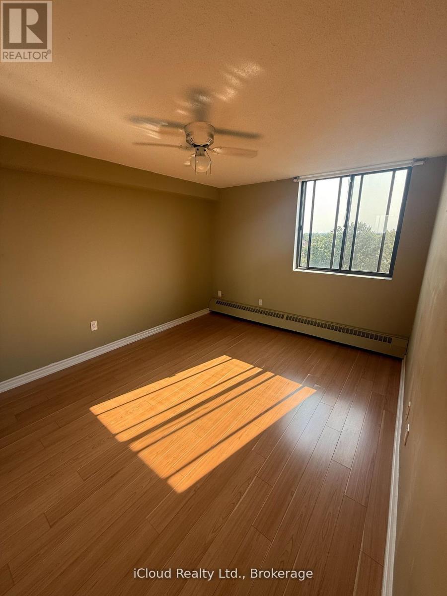 703 - 2556 Argyle Road, Mississauga, Ontario  L5B 2H6 - Photo 9 - W12474479