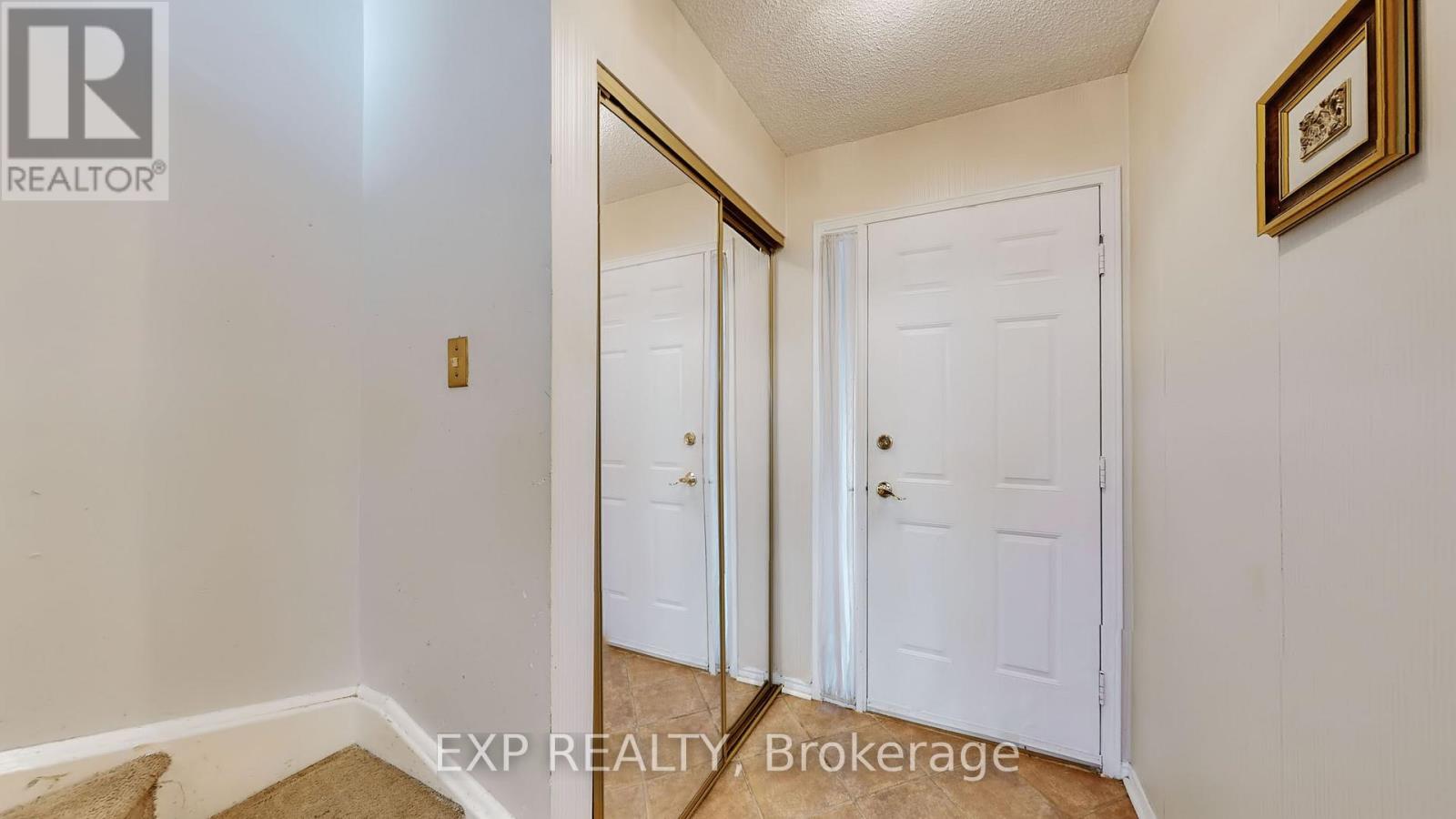 5023 Salishan Circle, Mississauga, Ontario  L5R 3E3 - Photo 15 - W12474491