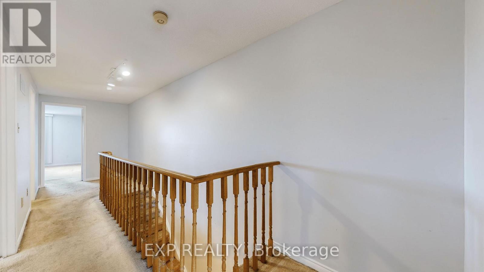 5023 Salishan Circle, Mississauga, Ontario  L5R 3E3 - Photo 17 - W12474491