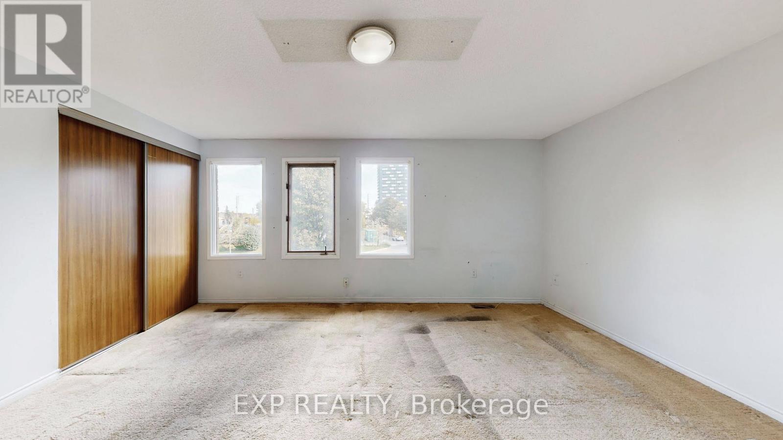 5023 Salishan Circle, Mississauga, Ontario  L5R 3E3 - Photo 28 - W12474491