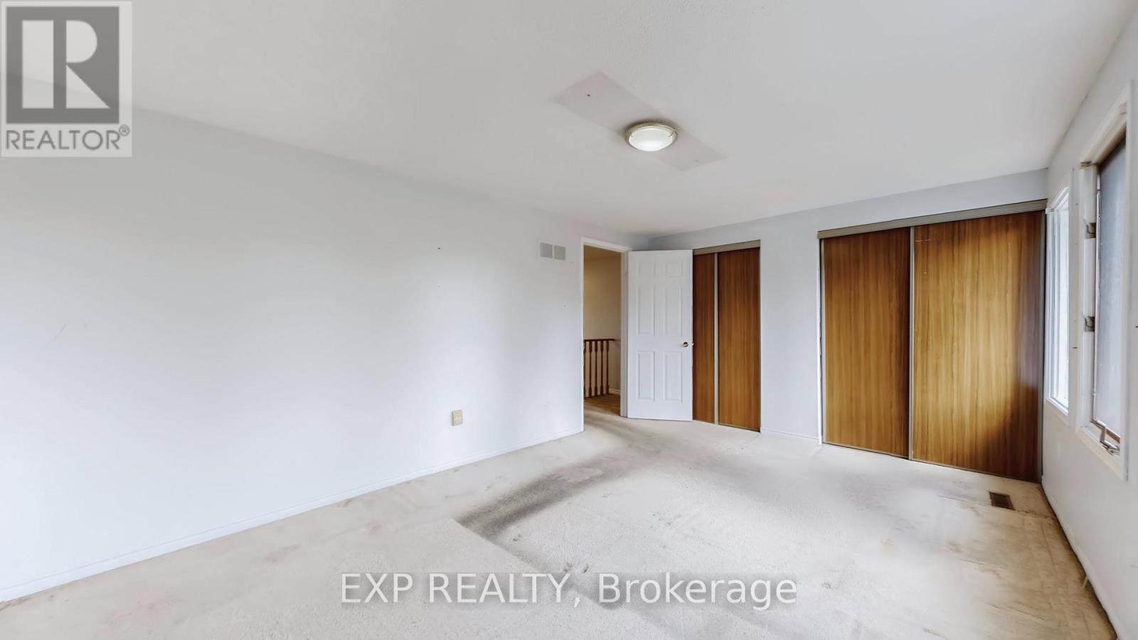 5023 Salishan Circle, Mississauga, Ontario  L5R 3E3 - Photo 30 - W12474491