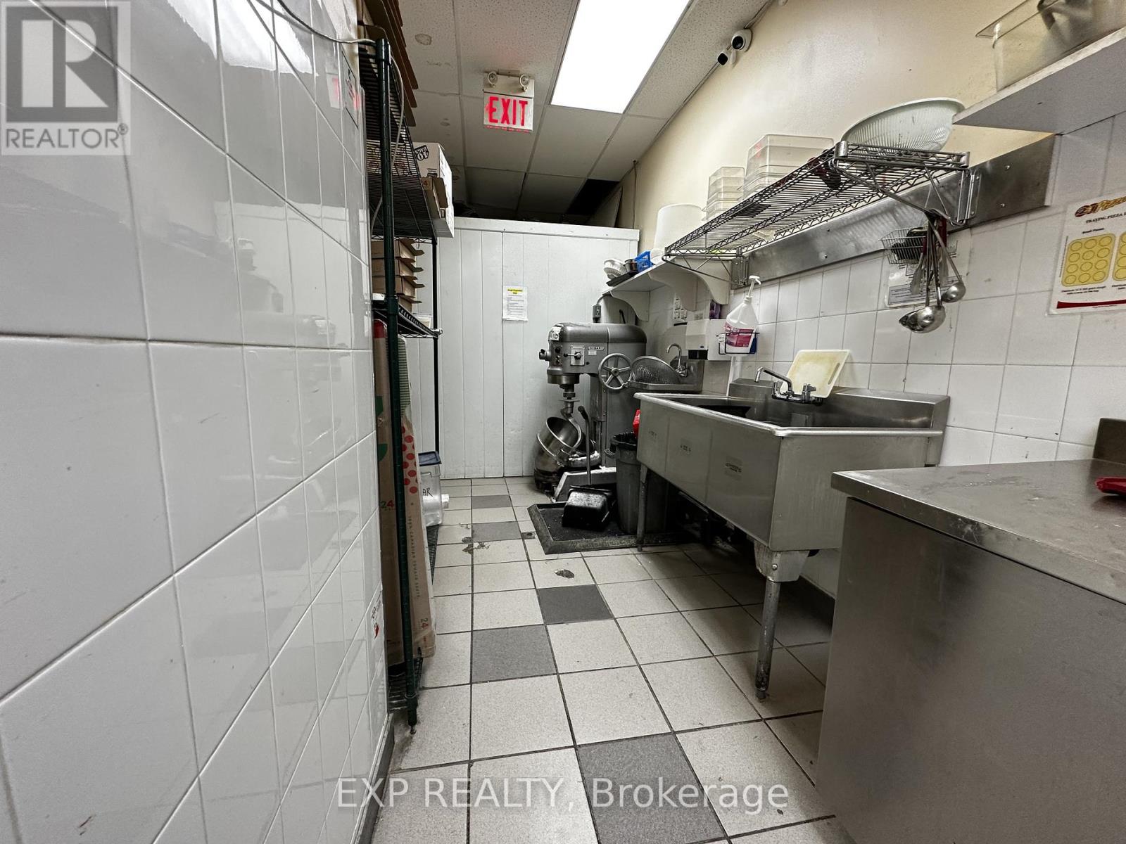 17 - 1125 Bloor Street, Mississauga, Ontario  L4Y 2N6 - Photo 14 - W12474492