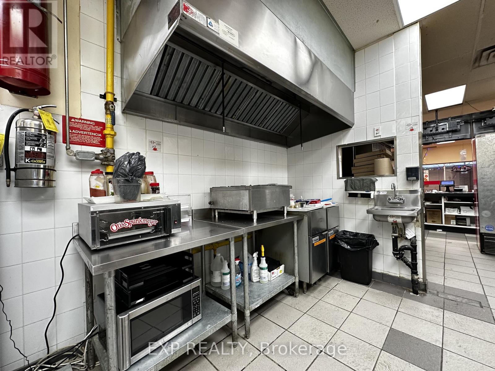 17 - 1125 Bloor Street, Mississauga, Ontario  L4Y 2N6 - Photo 19 - W12474492