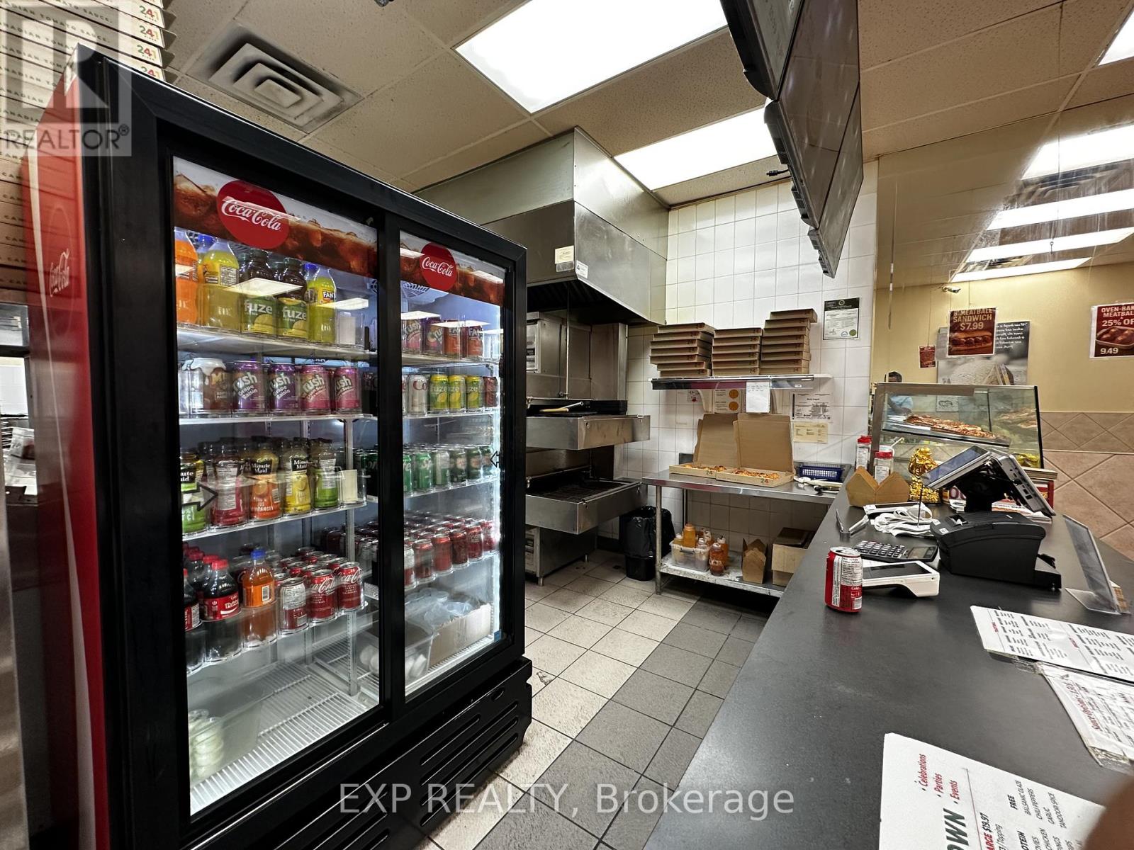 17 - 1125 Bloor Street, Mississauga, Ontario  L4Y 2N6 - Photo 7 - W12474492